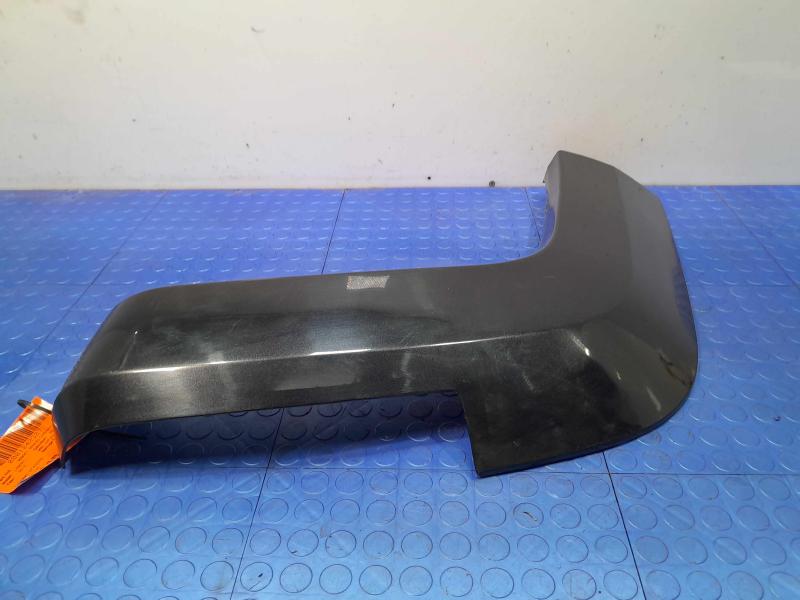 2012 Jeep Liberty Wheel Opening Moulding