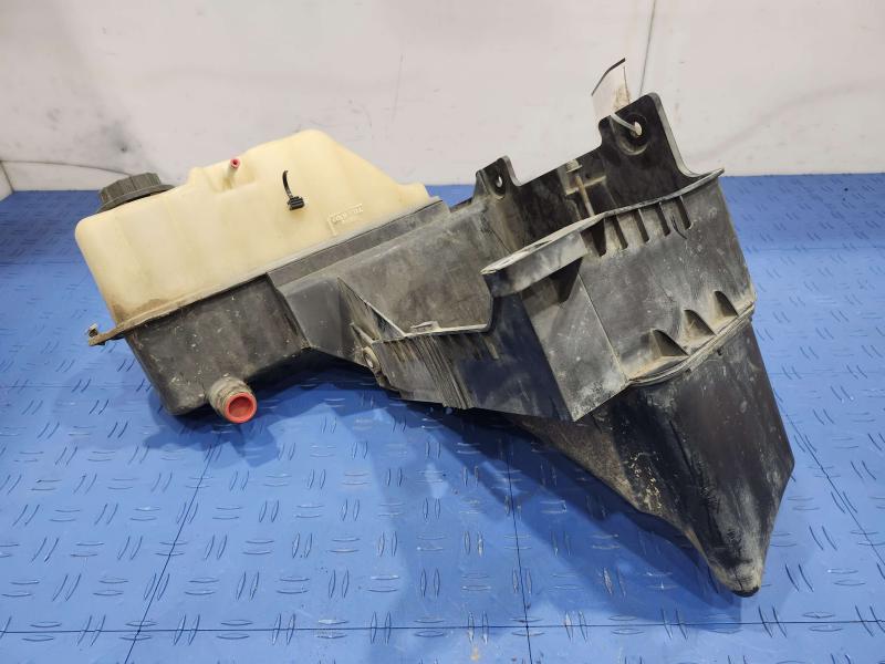 2012 Ford F-250 Super Duty Coolant Recovery Bottle