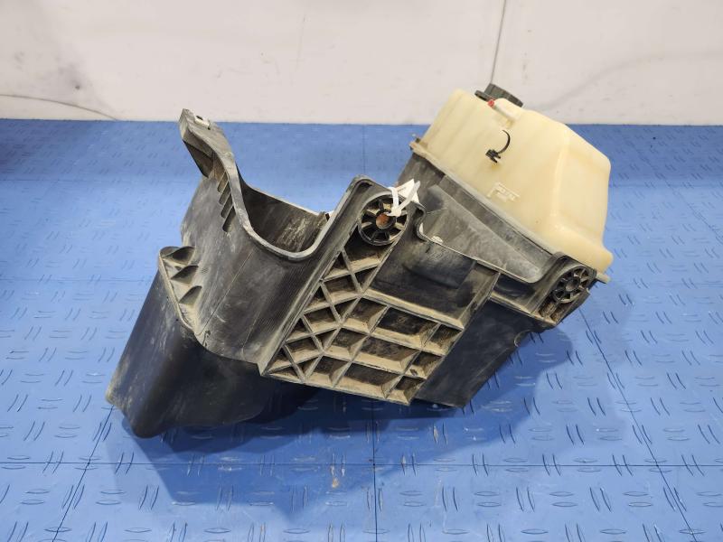 2012 Ford F-250 Super Duty Coolant Recovery Bottle