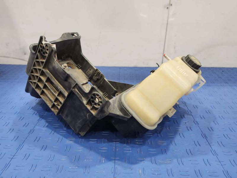 2012 Ford F-250 Super Duty Coolant Recovery Bottle