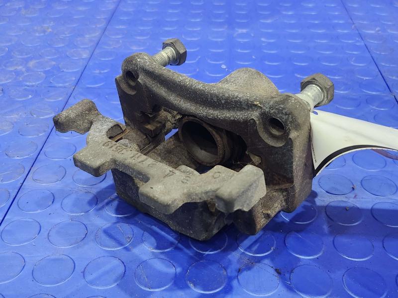 2013 Nissan Pathfinder Caliper
