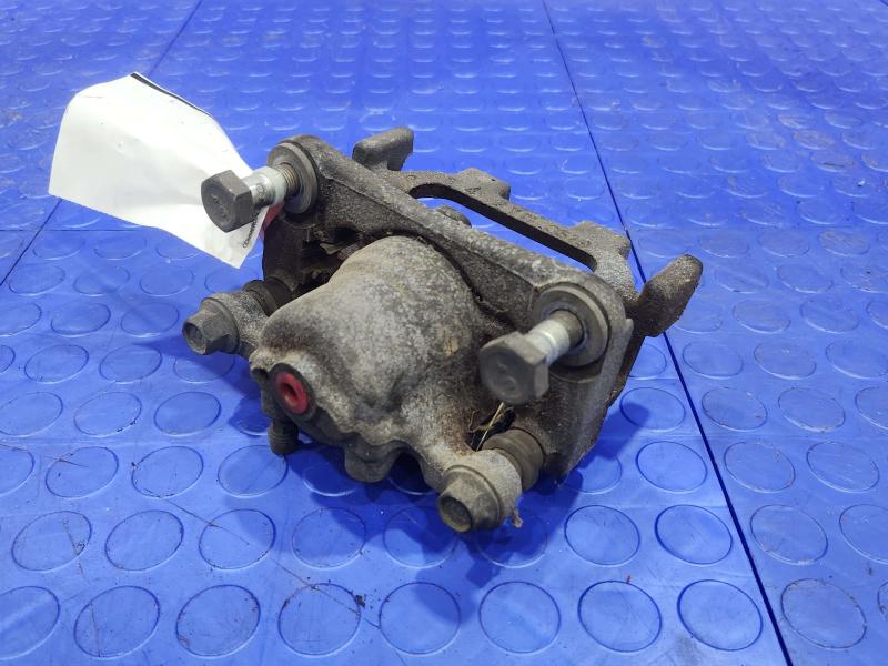 2013 Nissan Pathfinder Caliper