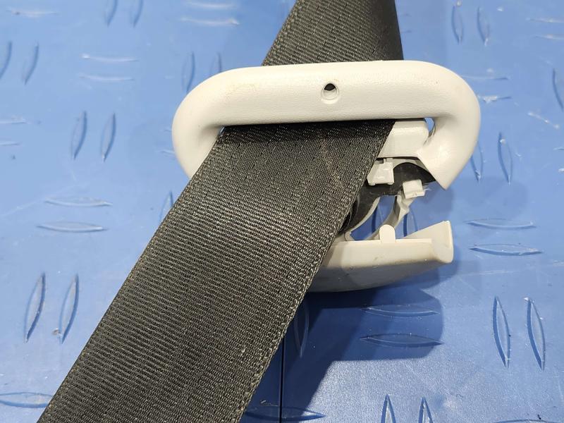 2013 Toyota Yaris Rear Seat Belt