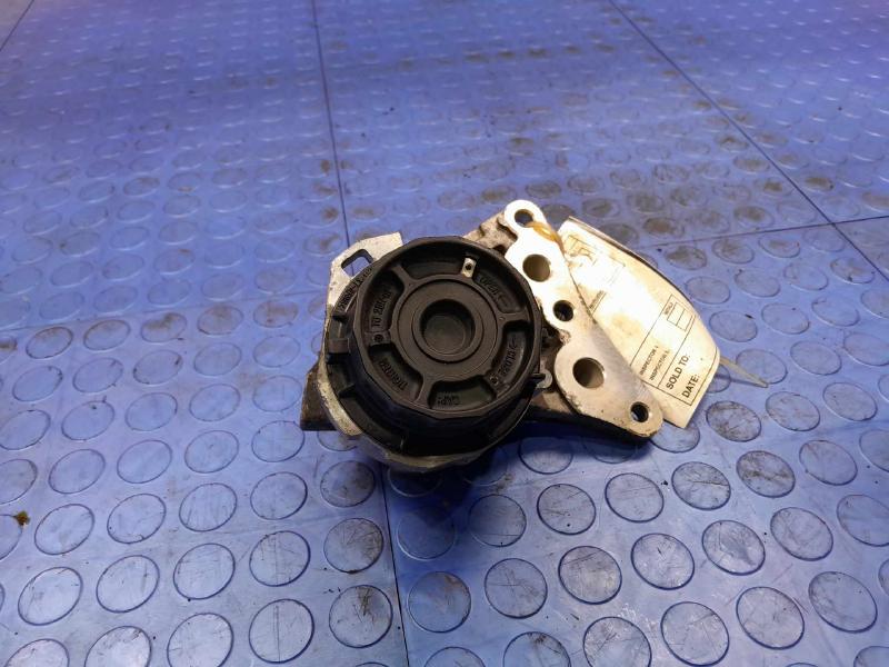 2010 Toyota Prius Oil Filter Housing