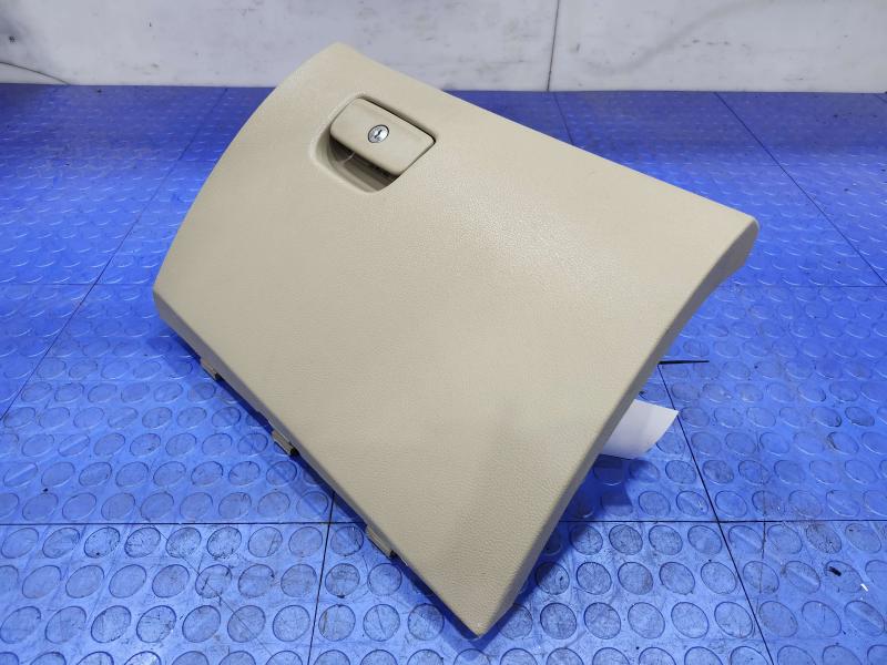 2014-2017 Jeep Grand Cherokee Glove Box Compartment Tan OEM 1TG14HL1AC