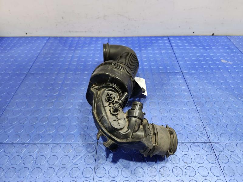 2020 Land Rover Discovery Sport Air Intake Tube/Resonator