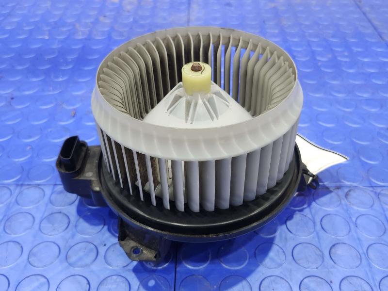 2010-2015 Toyota Prius Heater AC Blower Motor Assembly Genuine OEM 8710302210