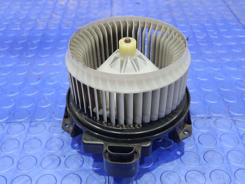2010-2015 Toyota Prius Heater AC Blower Motor Assembly Genuine OEM 8710302210