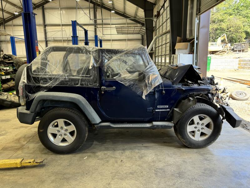 2013 Jeep Wrangler Back Door Latch