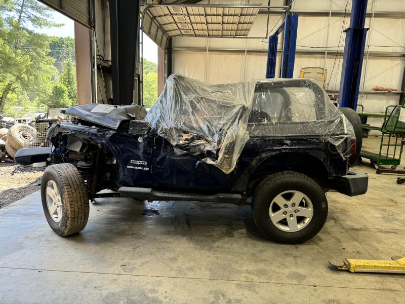 2013 Jeep Wrangler Front Door Regulator