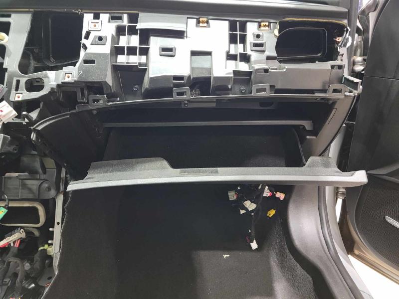 2017-2019 Buick Lacrosse Glove Box Compartment - Black Genuine OEM 26221472