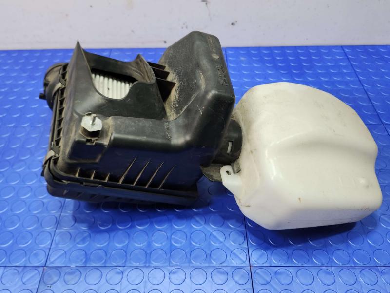 2014-2018 Subaru Forester 2.5L PZEV Engine Air Cleaner Box Assembly OEM 46052SG000 46051FG000