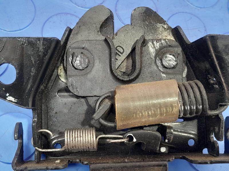 2012 Kia Sorento Hood Latch