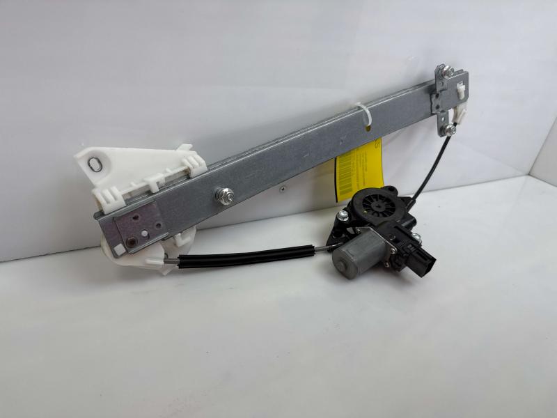 2016 Mazda CX-9 Side/Rear/Cargo Regulator