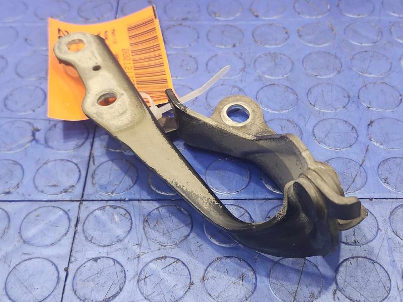 2009 Toyota Tacoma Hood Hinge