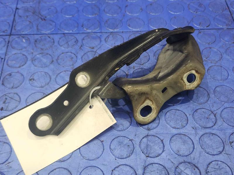 2009 Toyota Tacoma Hood Hinge