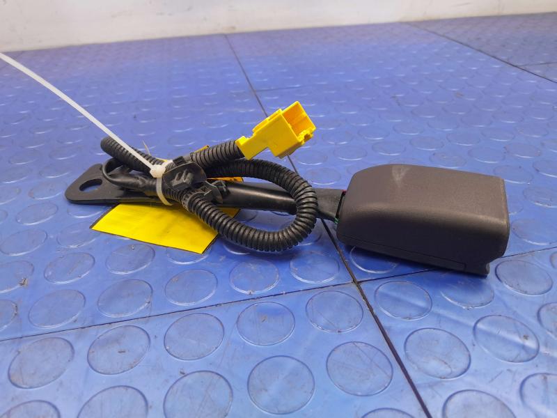 2015 Hyundai Tucson Front Seat Belt
