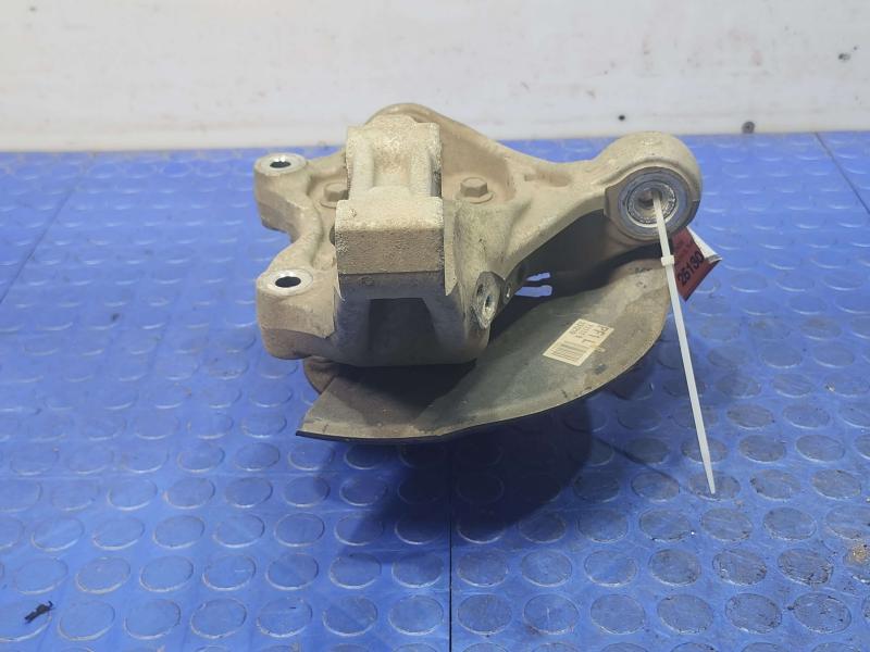 2014 Toyota Prius Spindle Knuckle Front
