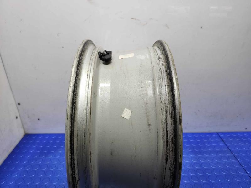2010 Subaru Legacy Wheel