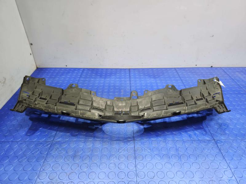 2013 Toyota Prius Grille