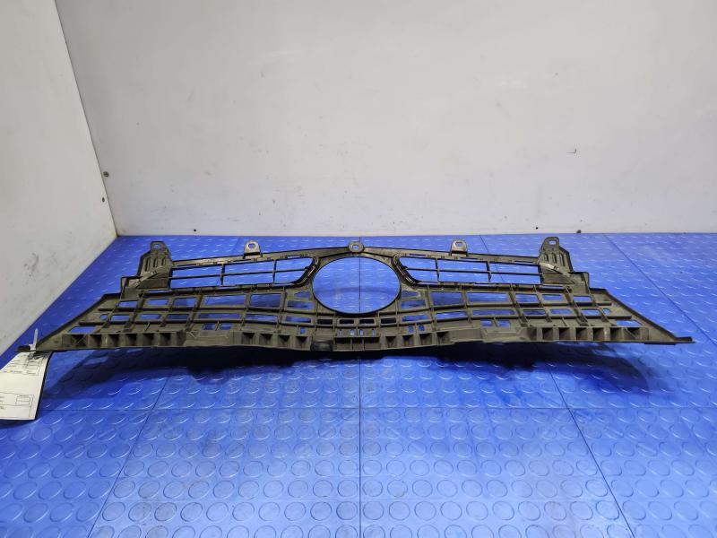 2013 Toyota Prius Grille