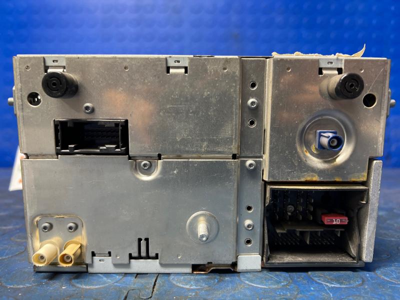 2007 Volkswagen Golf GTI Audio & Visual Equip.(Radio)