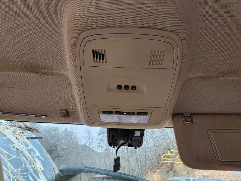 2011 Buick LaCrosse Front Console