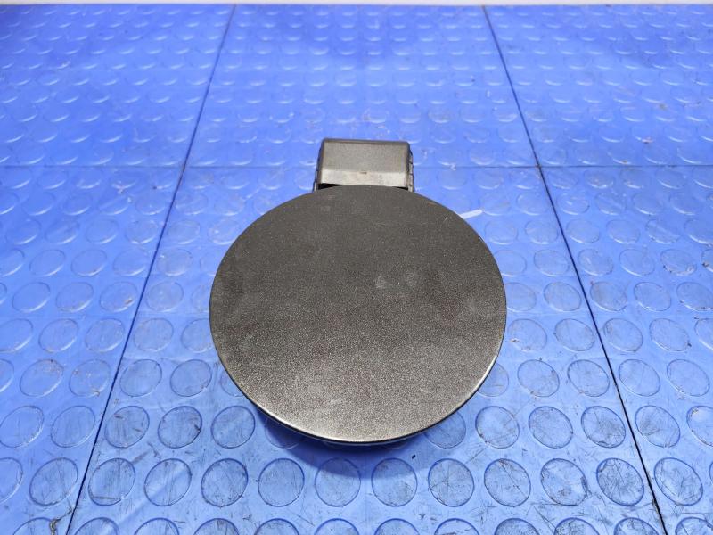 2016 Kia Sedona Fuel Tank Door