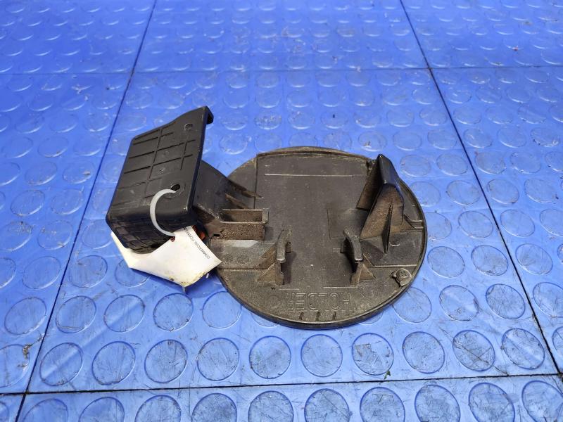 2016 Kia Sedona Fuel Tank Door