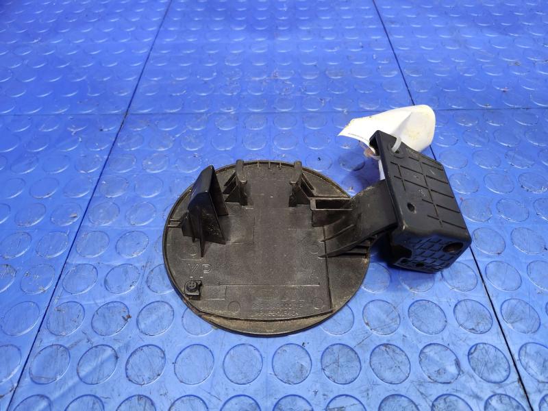 2016 Kia Sedona Fuel Tank Door