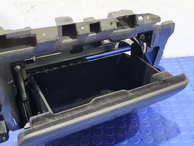 2008 BMW 128i Glove Box