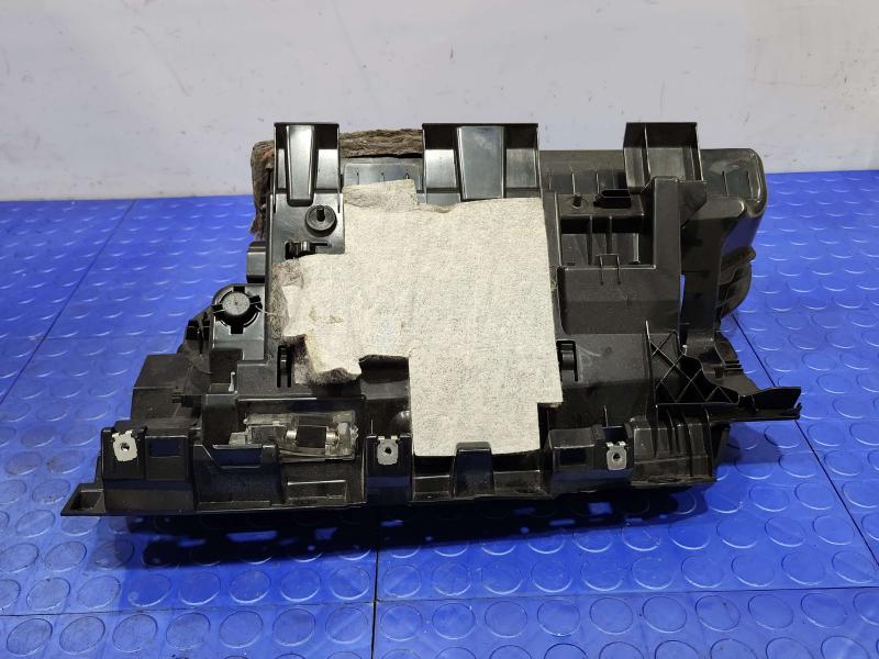 2008 BMW 128i Glove Box