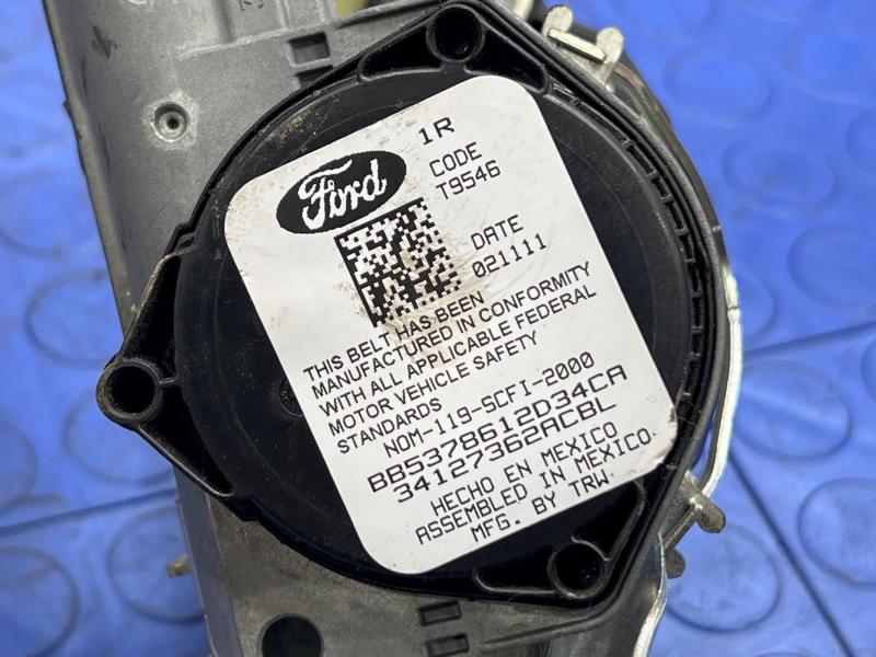 2011 Ford Explorer Front Seat Belt