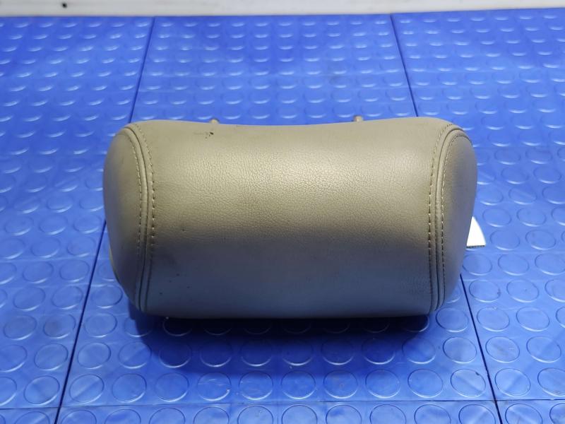 2005 Volkswagen Jetta Headrest
