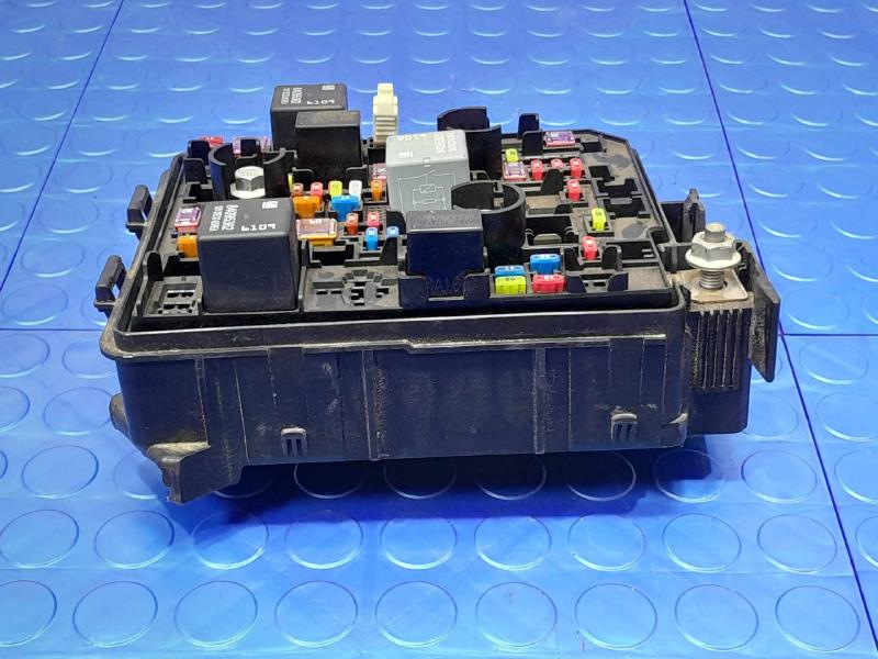 2023 Chevrolet Trailblazer Engine Fuse Box