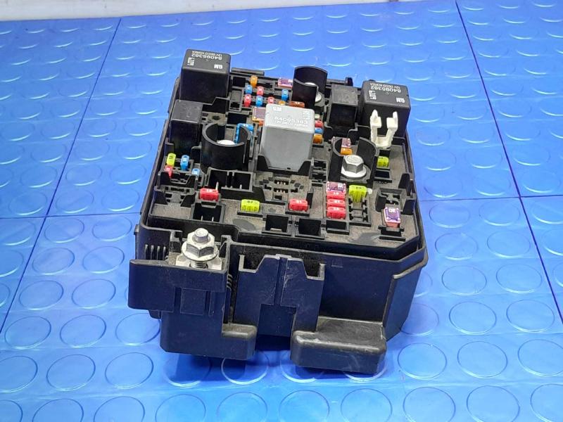 2023 Chevrolet Trailblazer Engine Fuse Box
