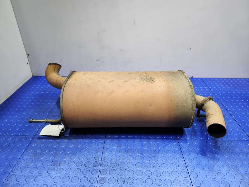 2007 Hummer H3 Muffler