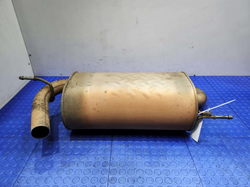 2007 Hummer H3 Muffler