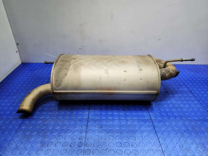 2007 Hummer H3 Muffler
