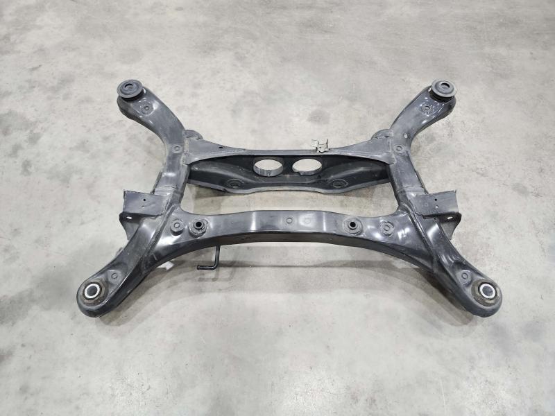 2018 Toyota Highlander Crossmember/Cradle/Undercarria
