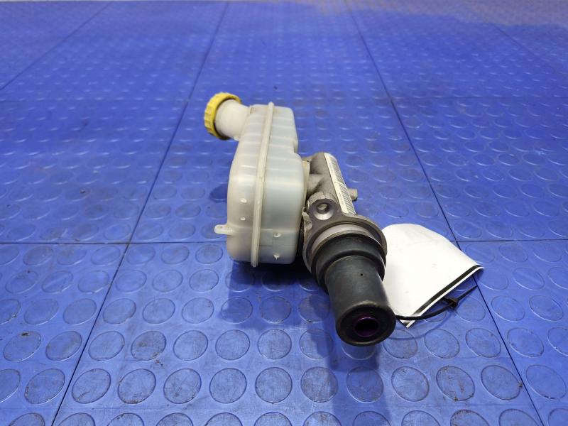 2007 Dodge Grand Caravan Master Cylinder