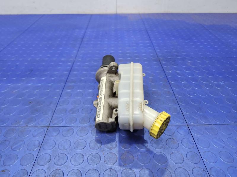 2007 Dodge Grand Caravan Master Cylinder