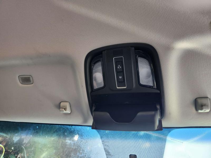 2017 Kia Sorento Front Console