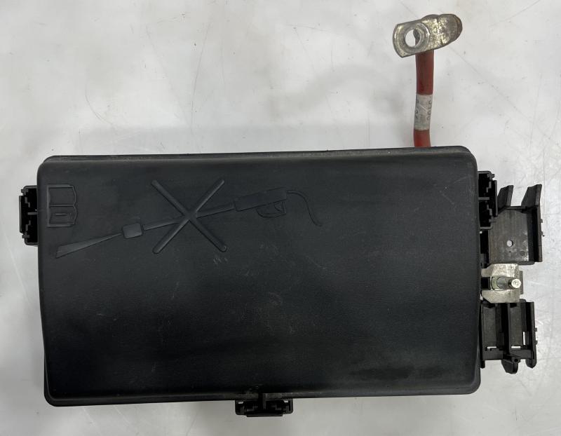 2016 Chevrolet Impala Engine Fuse Box