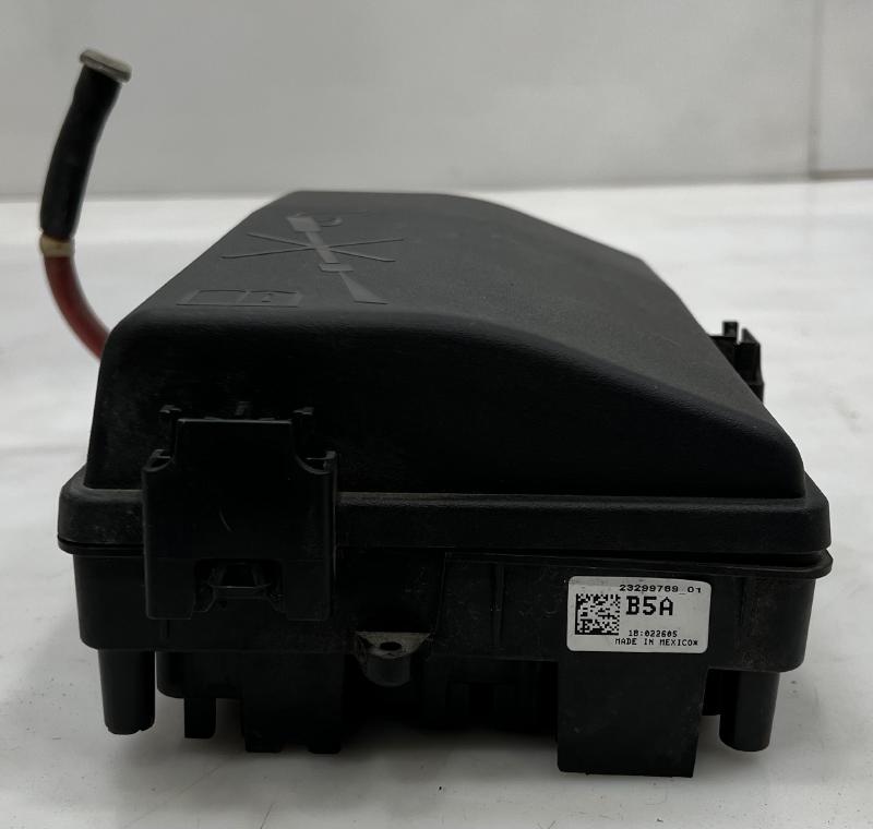 2016 Chevrolet Impala Engine Fuse Box