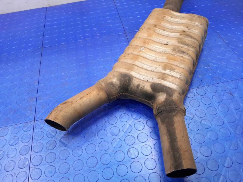 2013 Cadillac ATS Muffler