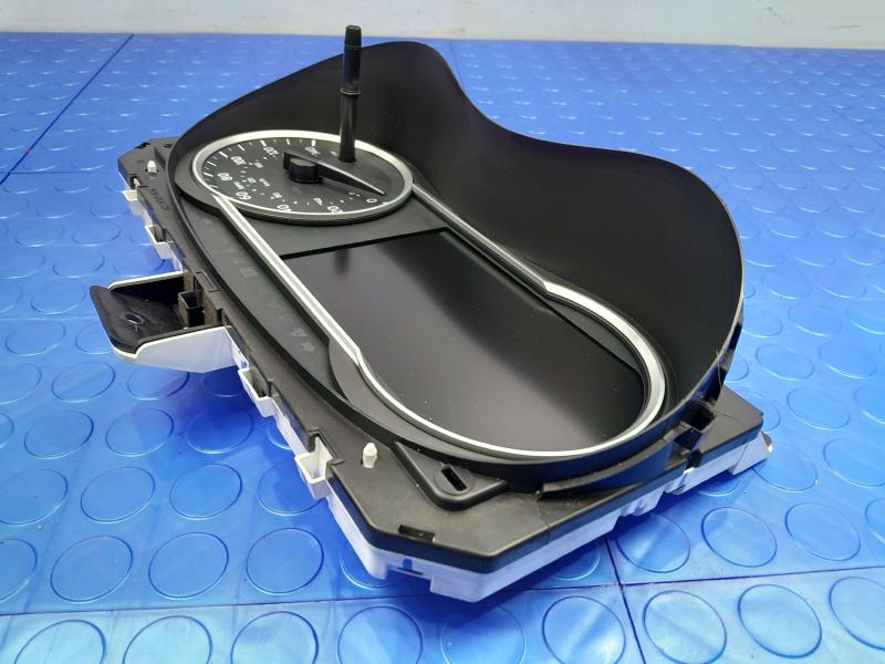 2021 Nissan Versa Speedometer
