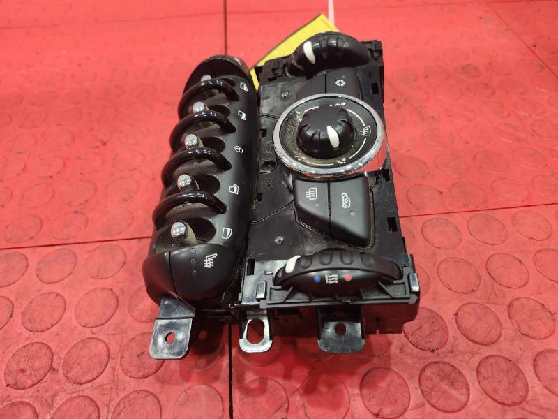 2012 MINI Cooper Countryman Heater A/C Control