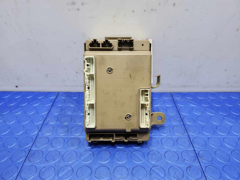 2015 Subaru Legacy Cabin Fuse Box