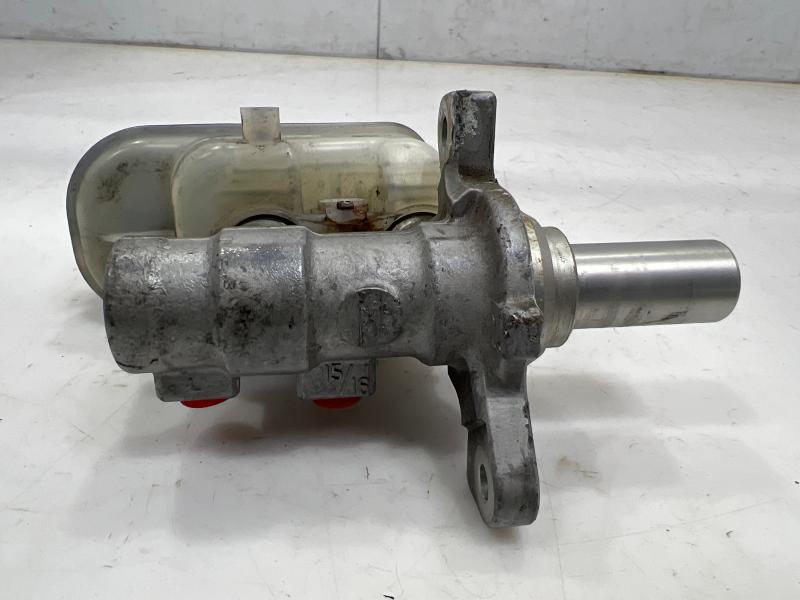 2015 - 2017 Subaru Outback Legacy 2.5L CVT Brake Master Cylinder Assembly OEM 26449FJ010